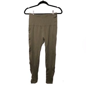 Forest green yoga leggings